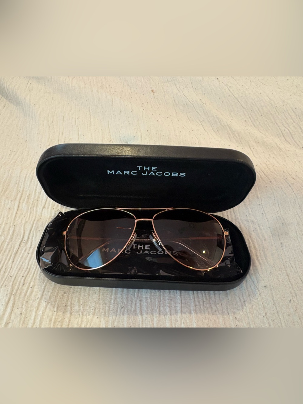 Marc Jacobs Aviator Sunglasses in Rose Gold with Dark Lenses - Picture 2 of 5